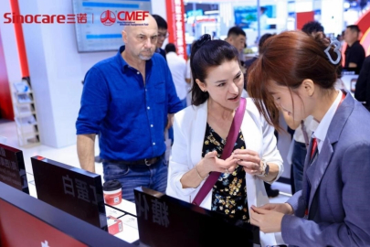 Sinocare 93. CMEF'te dijital inovasyonu sergileyerek küresel kronik hastalık yönetimini ilerletiyor