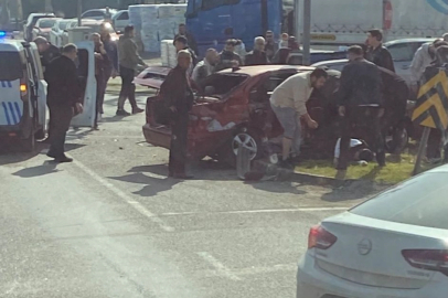 Düzce Olimpiyat Kavşağı’nda trafik kazası: 1 yaralı