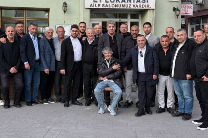 Kasımpaşa’da Dostluk Rüzgarları: Erol Sarıahmet, Hakan Safi ve Cemil Turan’ı Ağırladı