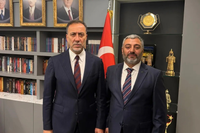MHP Beyoğlu'nda Rızvan Akçay ve İlçe Yönetimi Göreve Başladı