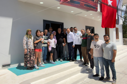 Sultan Köroğlu Yıllar Sonra Eski Öğrencileriyle Buluştu